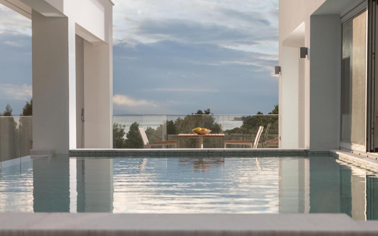 Nikiti Botanic Pool Suites Exterior foto